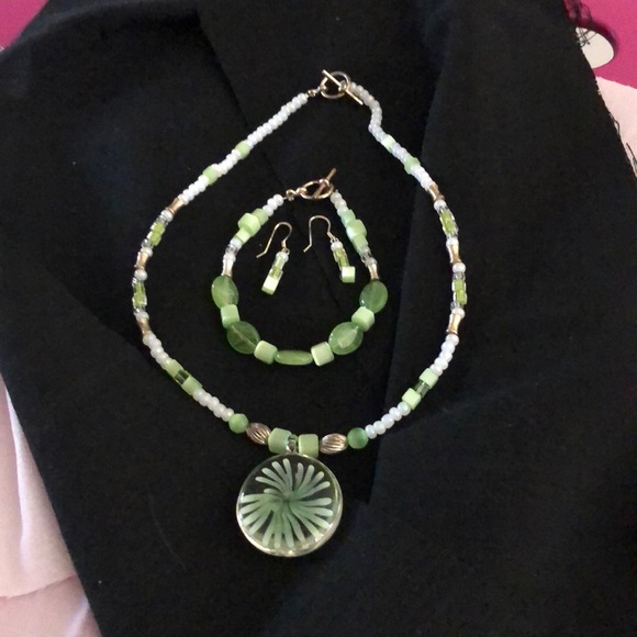 Jewelry - Lime Green\White Silver Tone Set-Pendant Necklace